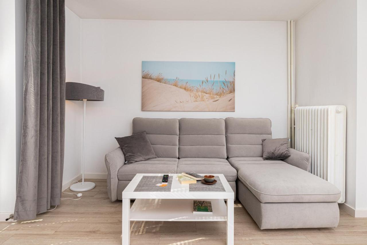 Gdanska Two-Bedroom Apartment Brzezno Beach By Noclegi Renters Exterior foto