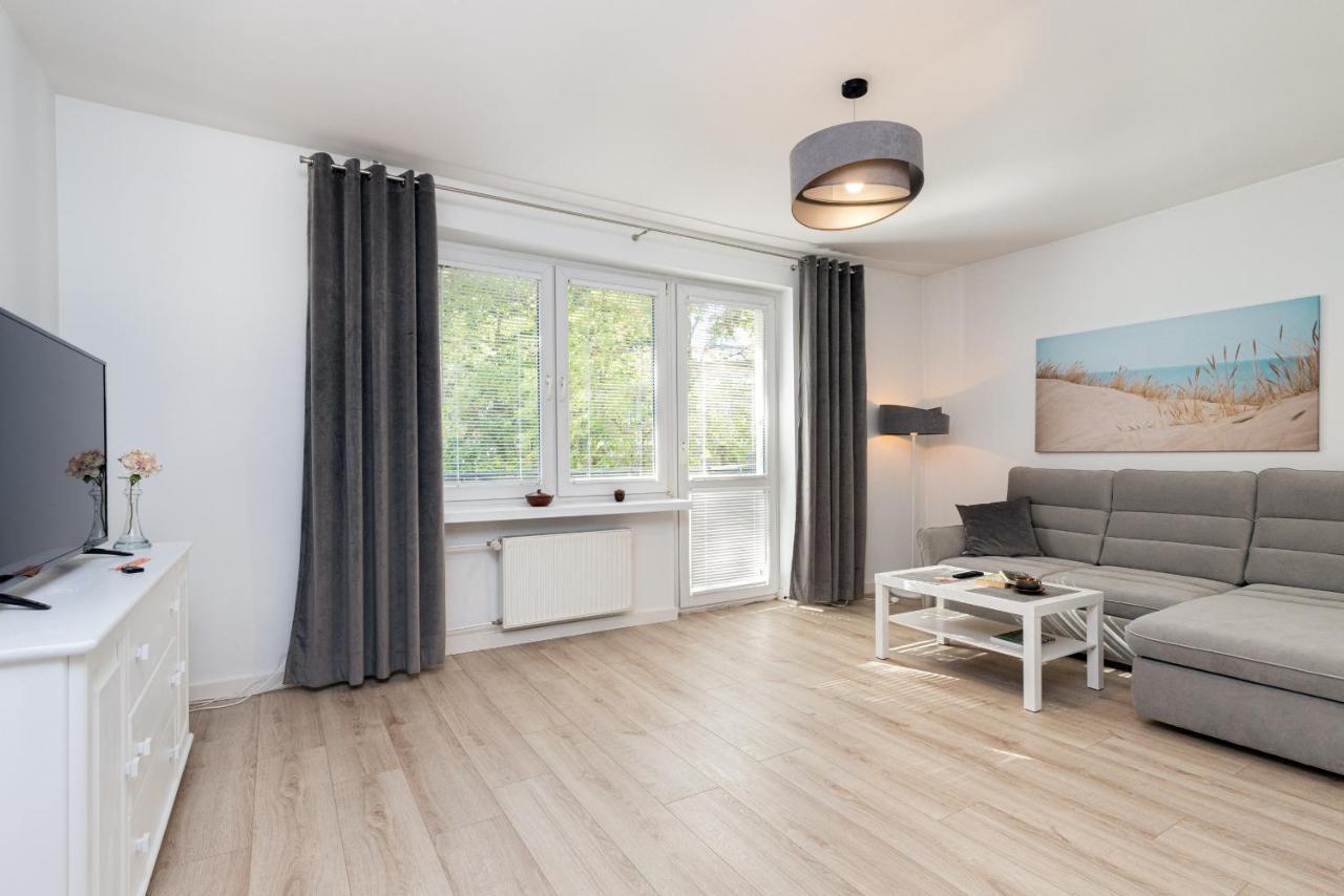 Gdanska Two-Bedroom Apartment Brzezno Beach By Noclegi Renters Exterior foto